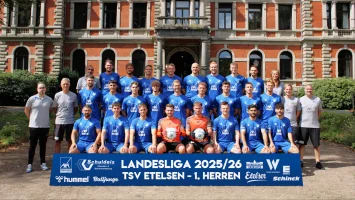 Hinten von links: Cuma Avanas (Betreuer), Frederik Bormann, Kevin Bähr, Neo Buttgereit, Pascal Döpke, Alex-Christian Ruf, Mario Nagel, Patrick Ehrhardt, Nico Meyer, Kaddi Wernicke (Physio);mitte von links: Tim Meyer (Sportlicher Leiter), Jörg Nienstädt (Torwarttrainer), Justin Gericke, Nikhil Bawa, Lasse Sielmann, Jurek Wernicke, Christopher Petzold, Fabian Schmidt, Bela-Luca Parchmann, Luca Bischoff, Linus Meyer, Benjamin Nelle (Co-Trainer), Dennis Offermann (Trainer);vorn von links: Vittorio Zambrano, Maxim Schaf, Jarno Blicker, Sebastian Grimm, Joel-David Schulz, Timo Schöning, Barzan Demli, Rezan Demli;fehlende Spieler: Stephan van Freeden, Luca-Simon Homann, Jan-Luca Lange, Nikolas Piel, Ben Röder